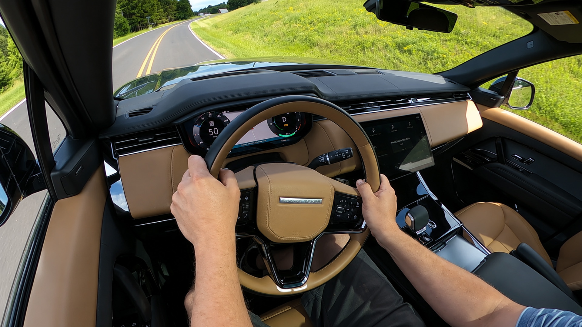 Driving feel inside a luxury Range Rover Sport