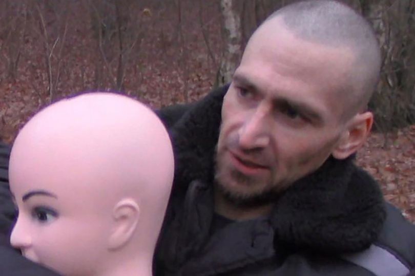 'Maniac' serial killer goes on the run after being released from prison ...