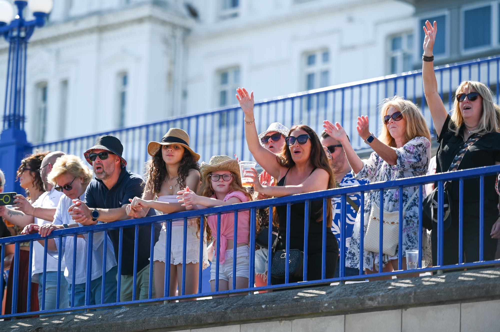 In pictures: Toploader perform at Eastbourne Bandstand