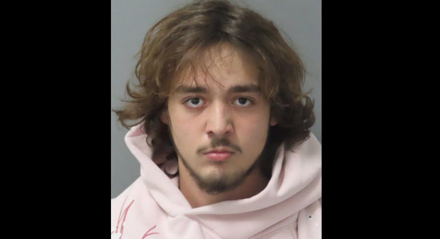 Missouri teen charged with 8 felonies after road rage shooting of ...