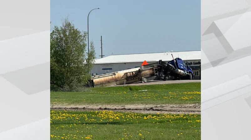 Propane tanker tips in Drayton; briefly blocking traffic