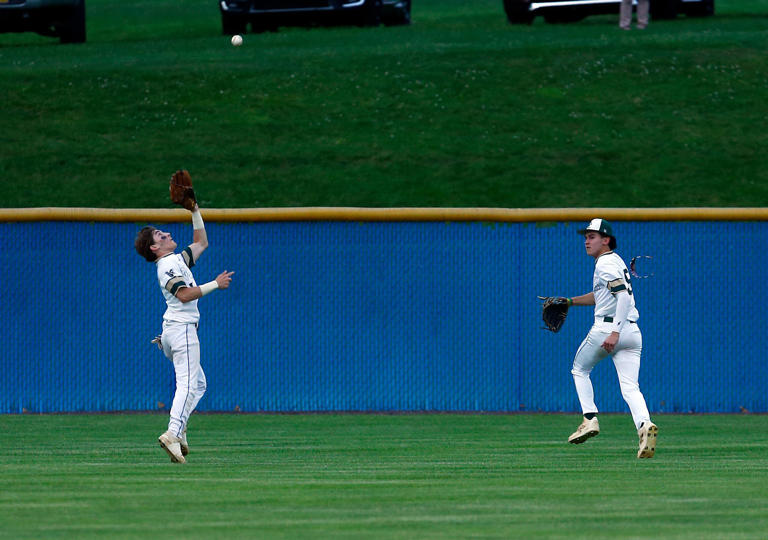 Notre Dame baseball makes 1st-inning, two-out flurry stand up to win ...