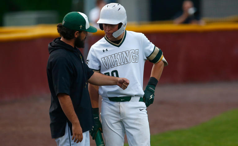 Notre Dame baseball makes 1st-inning, two-out flurry stand up to win ...