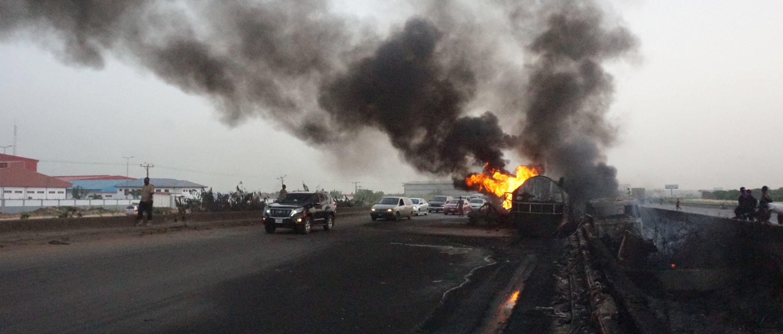 Chemical tank suffers deadly rupture in ‘mass casualty scene ...