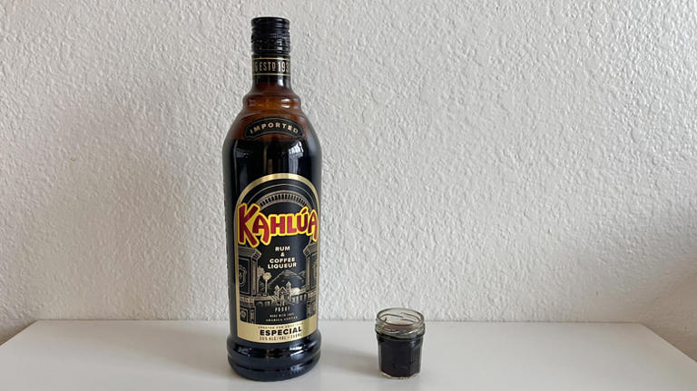 I tried every variety of Kahlúa and ranked them worst to best