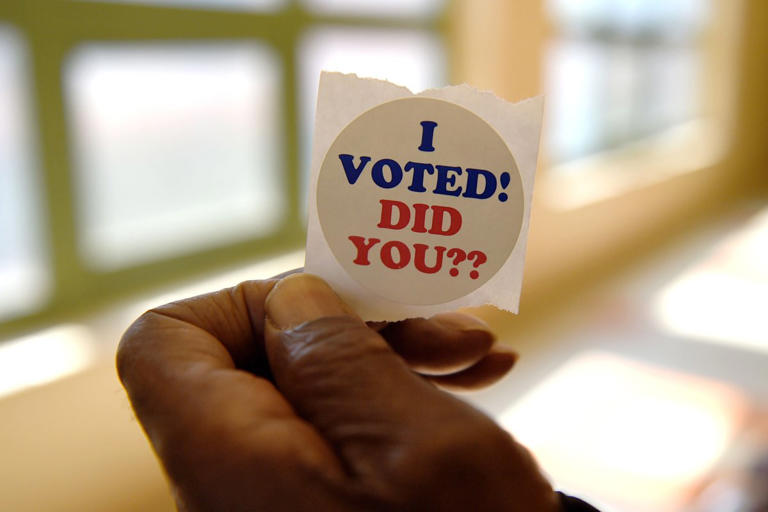 Alabama asks Supreme Court to allow district map favoring Republicans