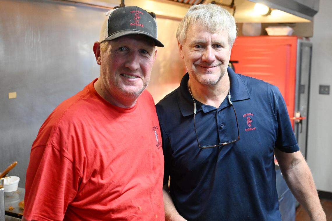 Historic Fincher's Barbecue opens its new Warner Robins location, draws ...