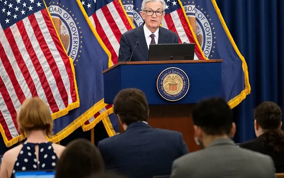 Fed faces pivotal inflation test as April PCE report nears