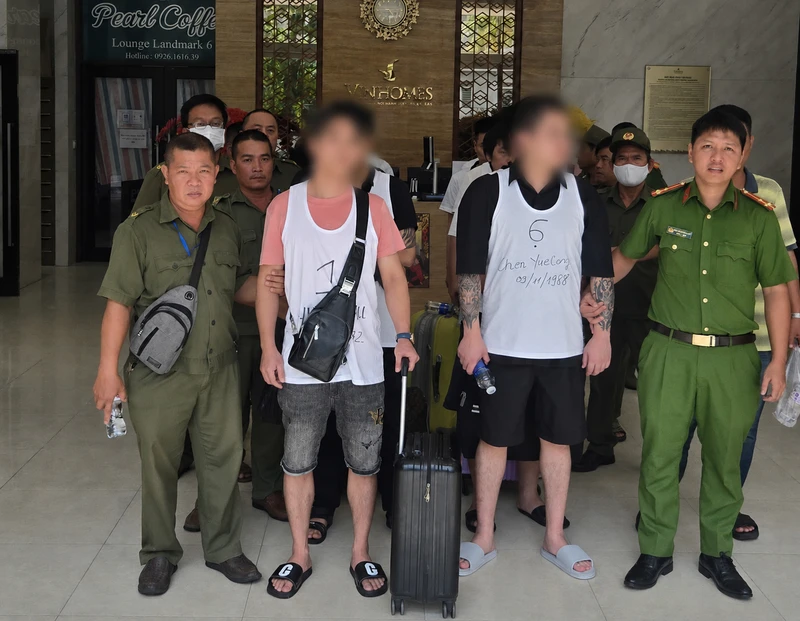 Phát hiện 11 người nước ngoài có dấu hiệu hoạt động tội phạm tại chung cư cao cấp