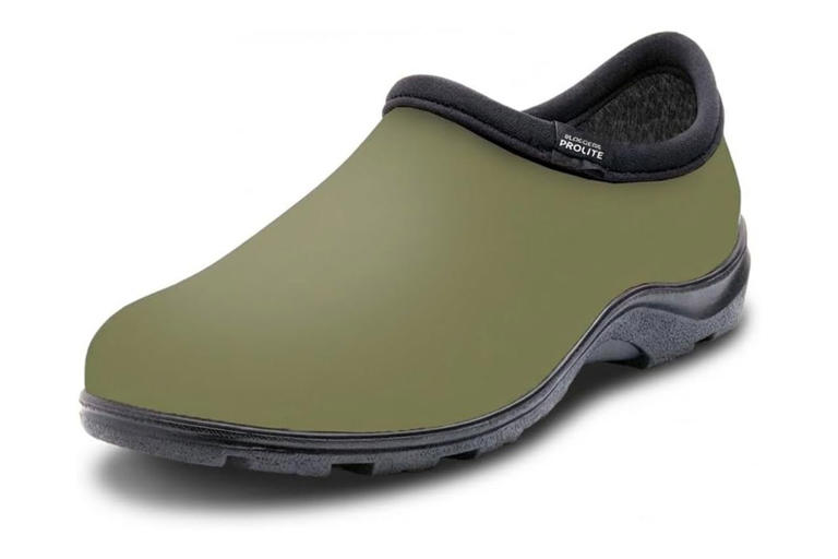 The 15 waterproof garden clogs gardeners actually wear all mud season ...