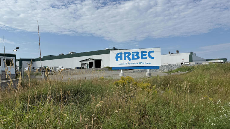 Unifor déplore la « fermeture définitive » de l’usine Arbec à Amos