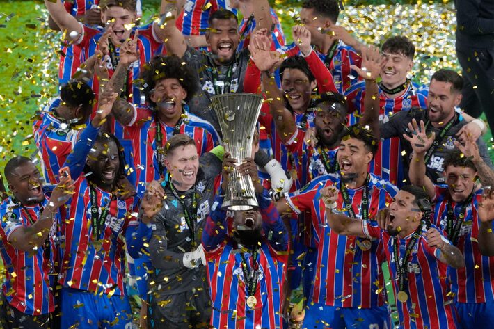Crystal Palace bate Rayo Vallecano na final da Conference League e ...