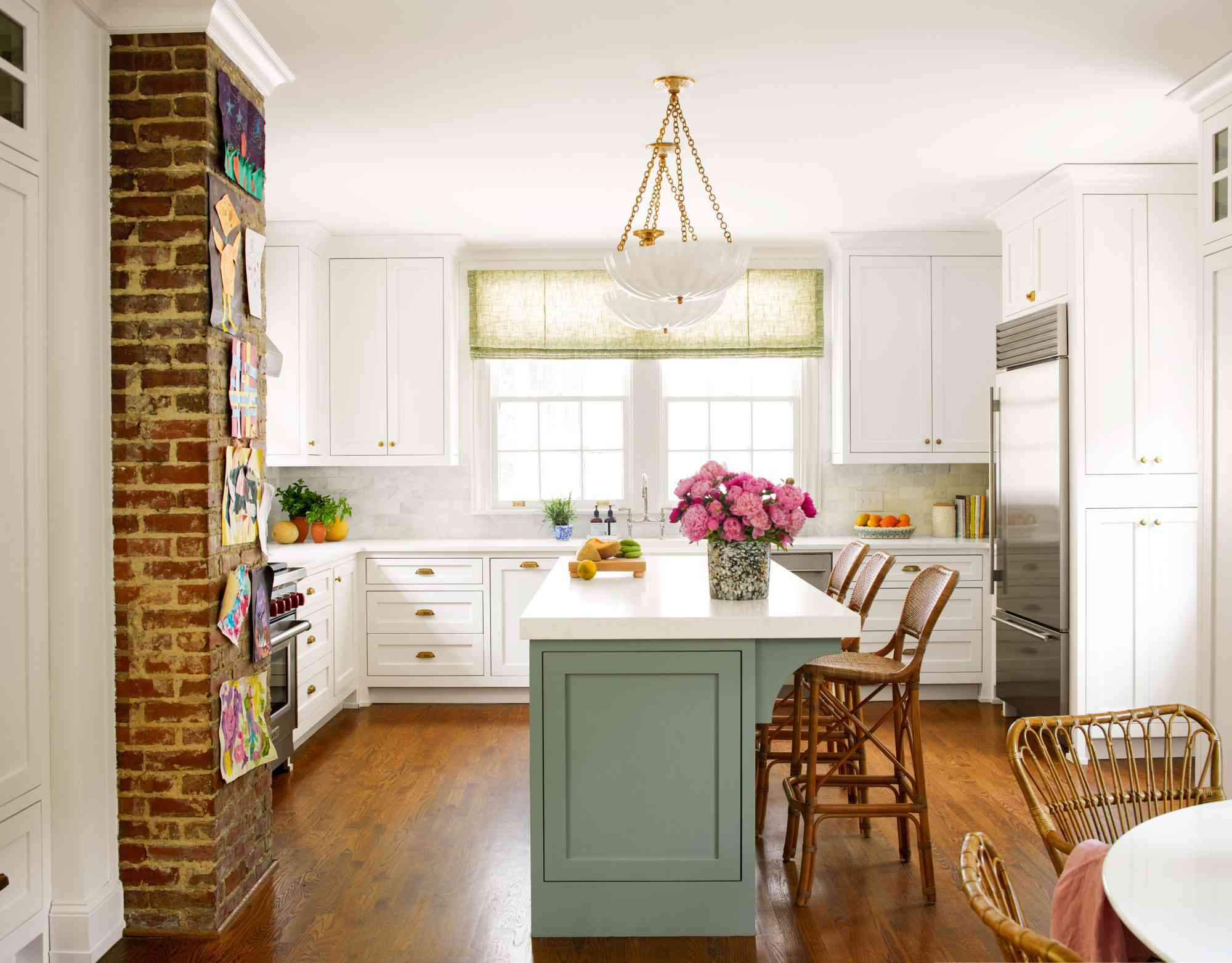 6 tips professional cleaners use to keep kitchens cleaner for longer