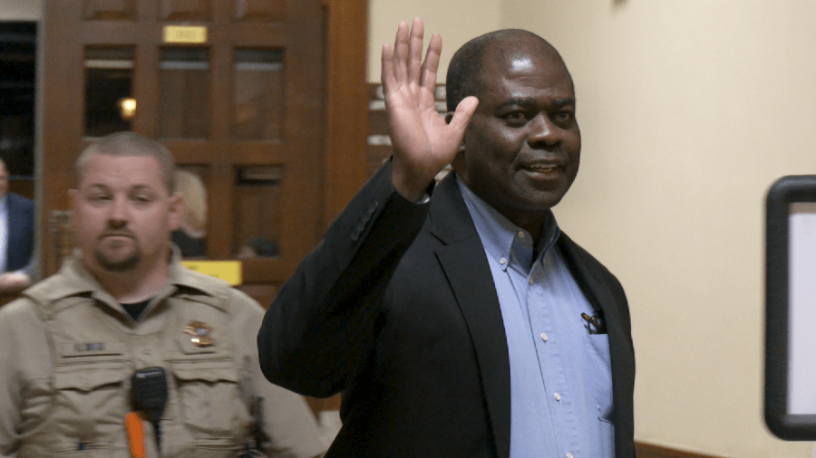 Witness testimonies begin in Waco priest trial