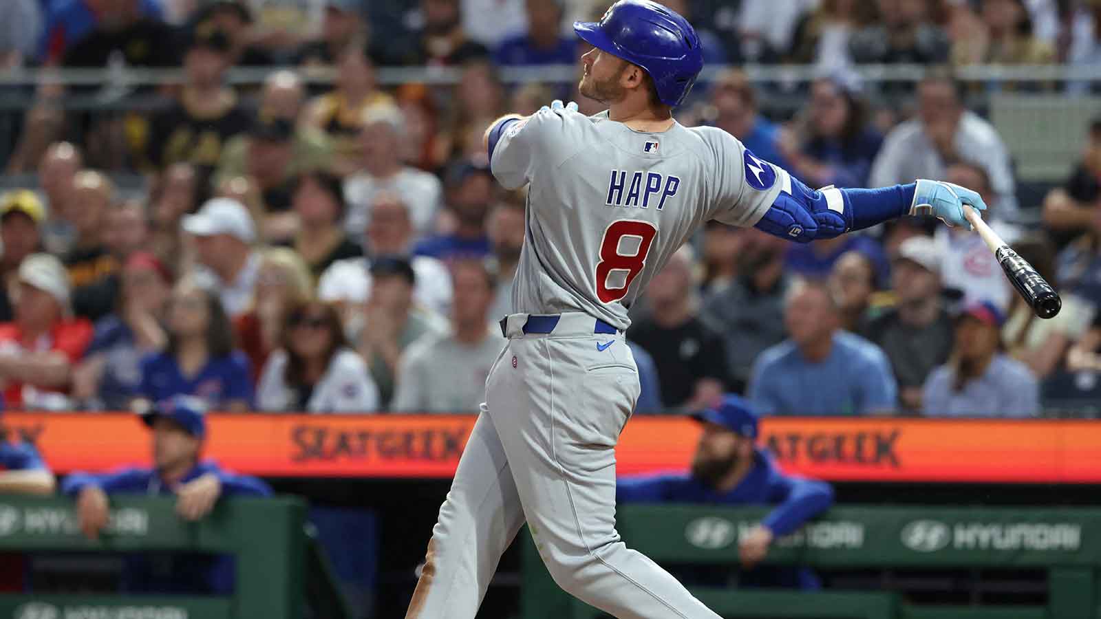 Cubs finally ends losing streak with 10-4 routing of Pirates
