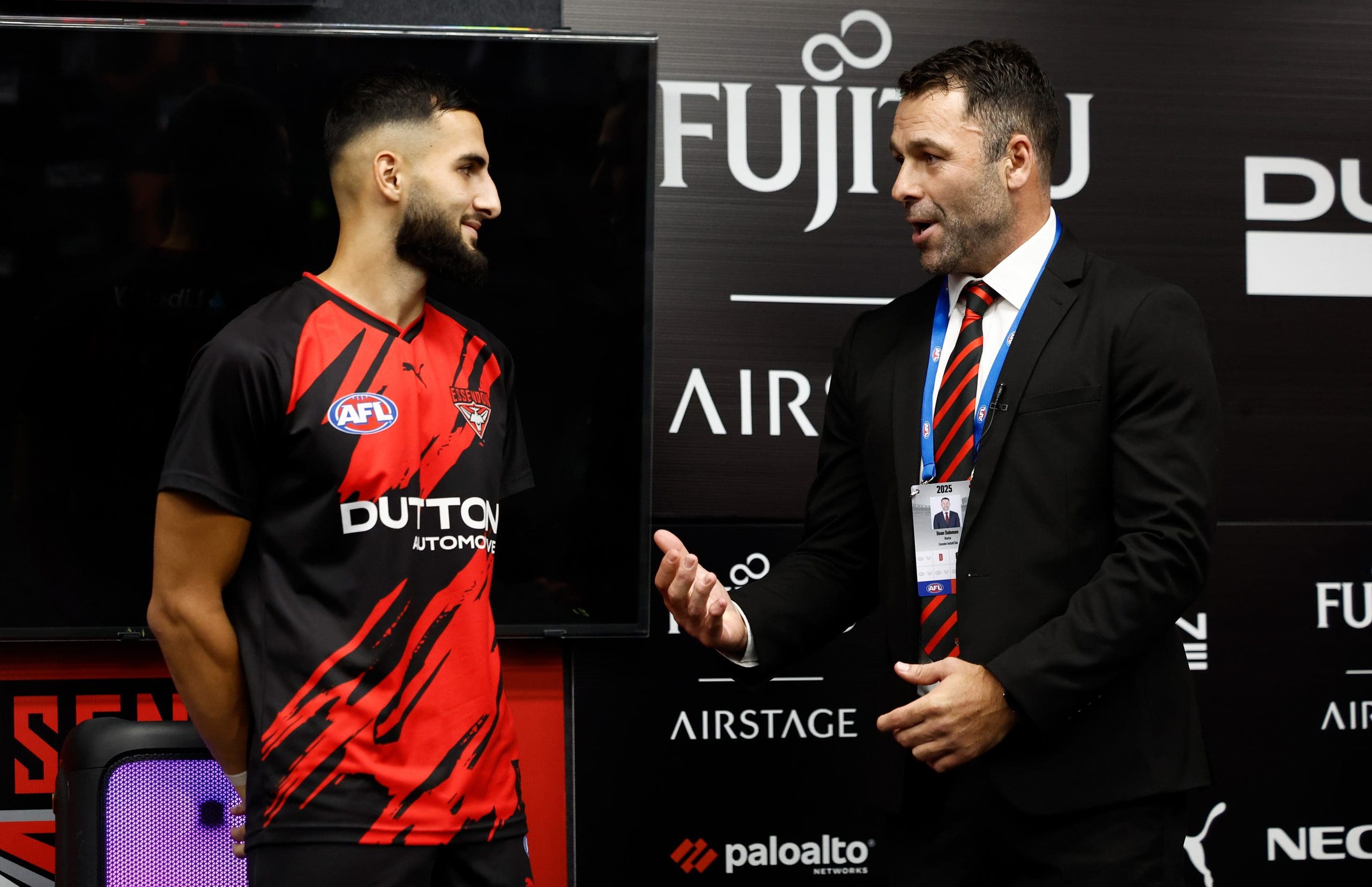 Essendon caretaker comments on coaching vacancy