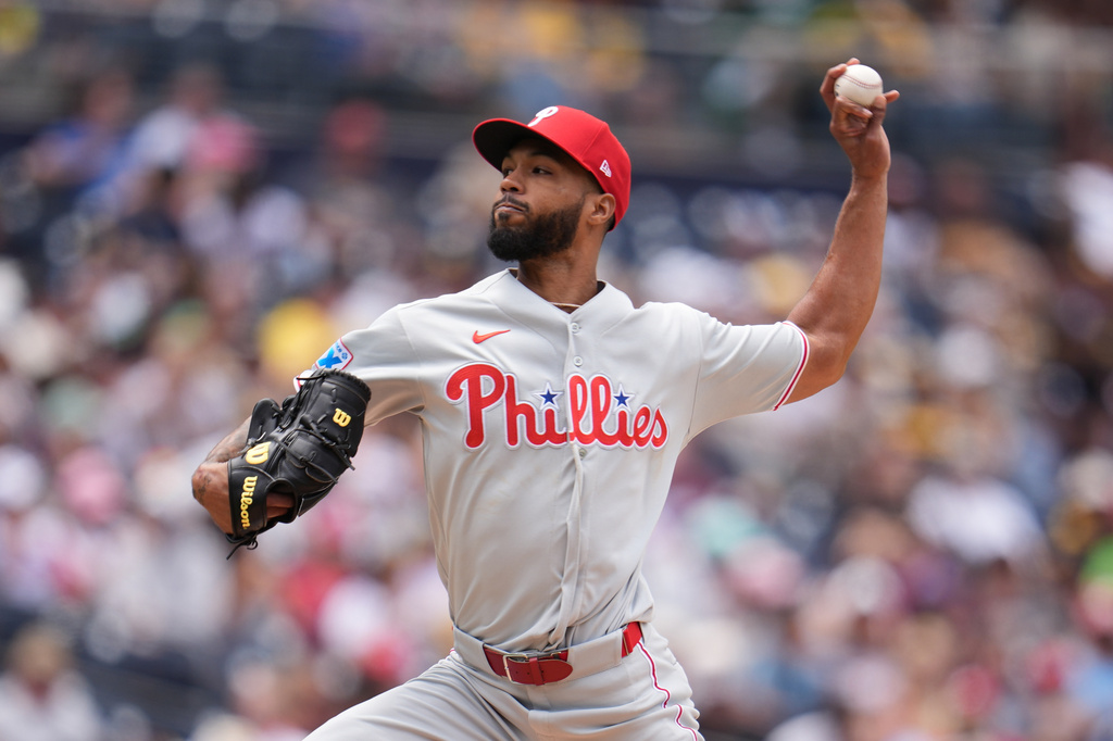 Sánchez sets Phillies franchise record by extending scoreless streak to ...