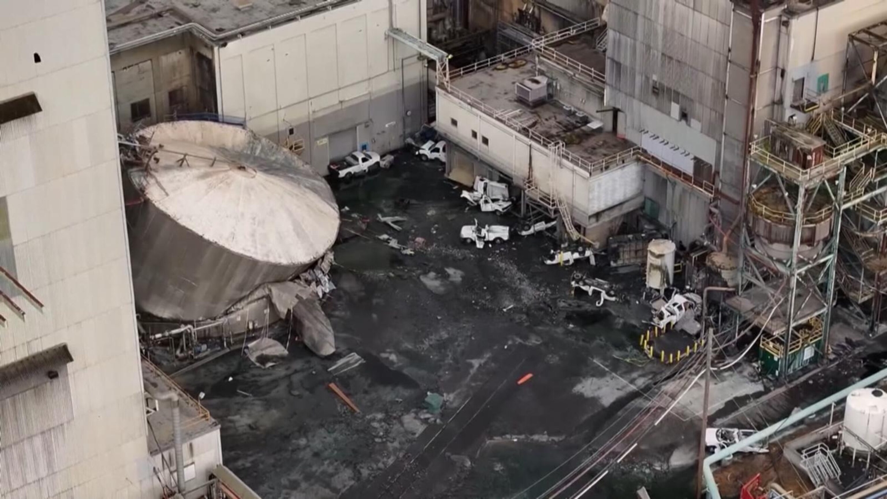 Recovery effort underway after deadly paper mill disaster in Washington ...