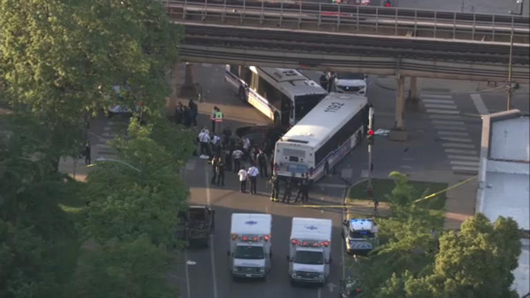 20 injured in crash involving 2 CTA buses on West Side, Chicago fire ...