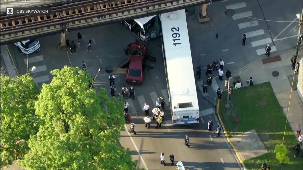 9 injured after crash involving car, 2 CTA buses in Garfield Park ...
