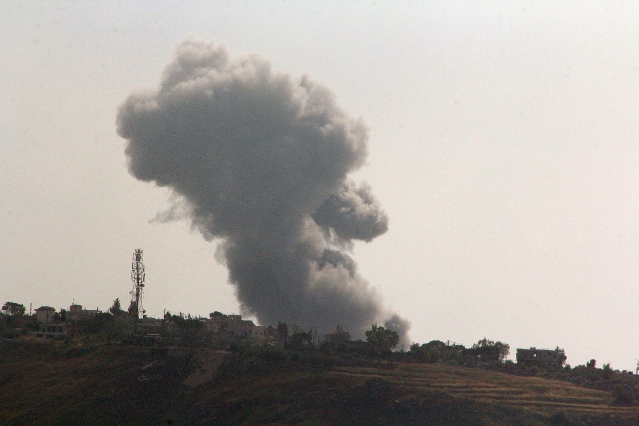 US military carries out new strikes in south Iran
