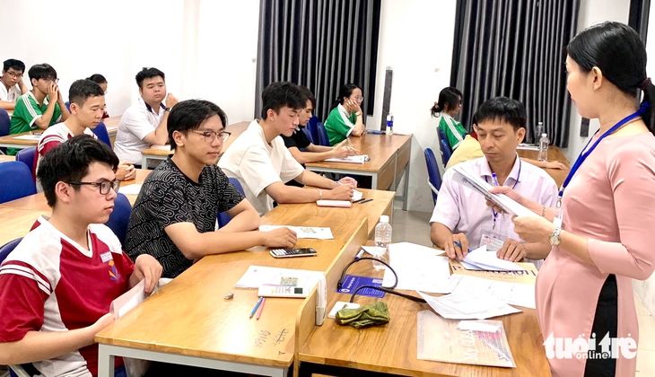 Xôn xao phản ánh đề thi đánh giá năng lực 'trúng tủ'