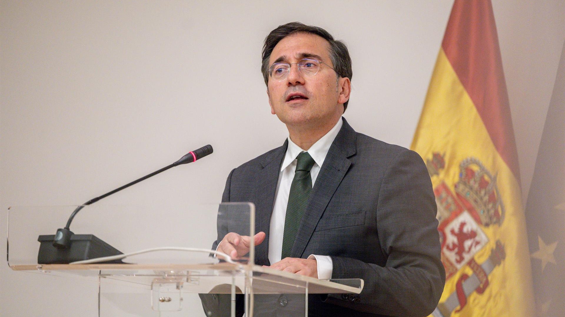 Albares pide a la UE alzar la voz con firmeza contra Israel ante su ...