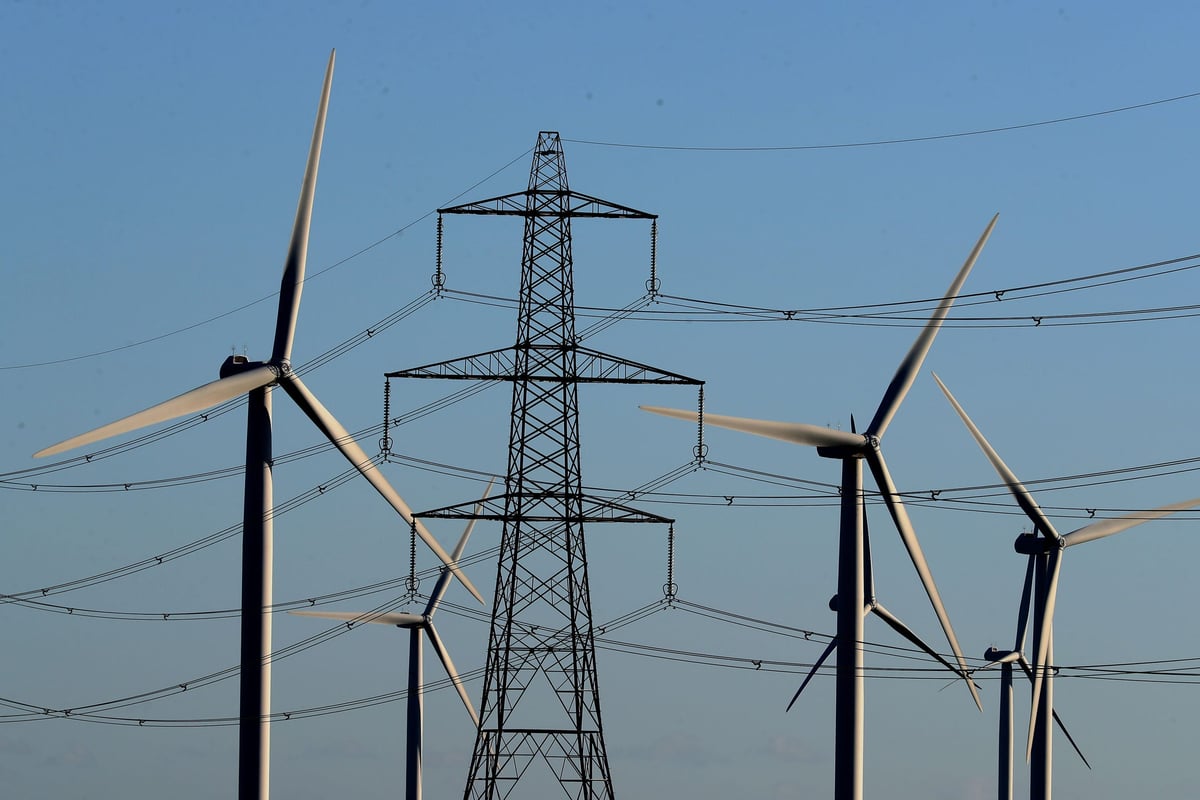 sse-reports-dip-in-profits-amid-multibillion-pound-investment