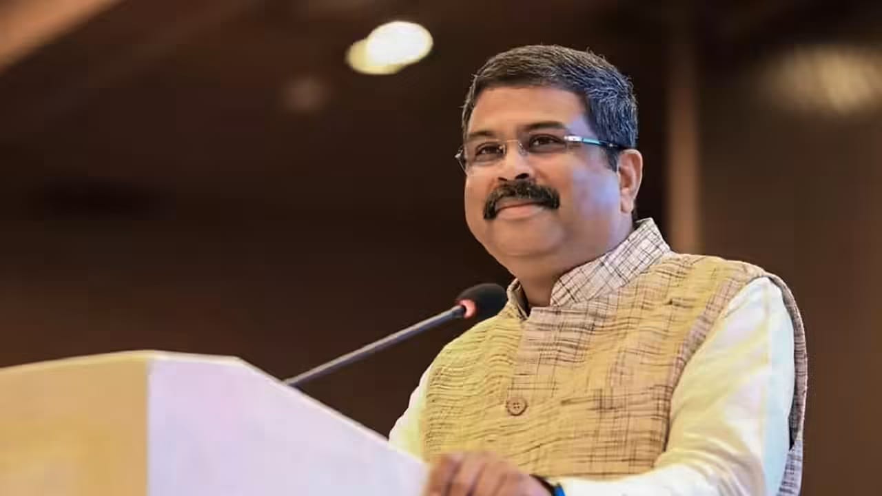 ‘Govt accepts responsibility for CBSE glitches’: Edu min amid OSM ...