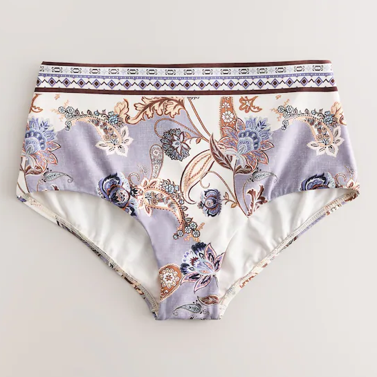 Kelly Brook's paisley print bikini is a supportive and stylish summer ...