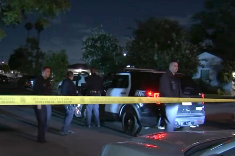 2 adults, 2 children found dead with gunshot wounds at Los Angeles home ...