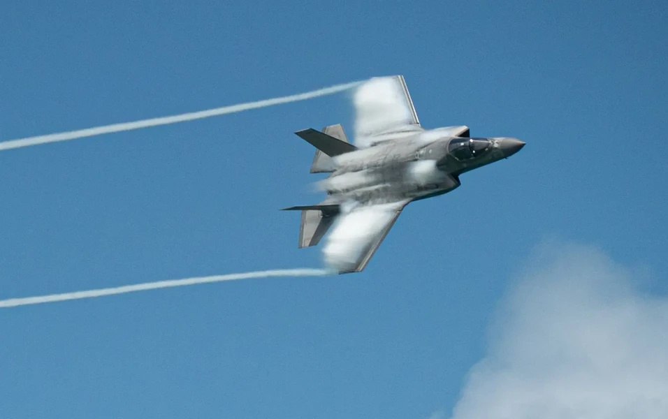 F-35 controls MQ-20 drone in autonomy milestone test