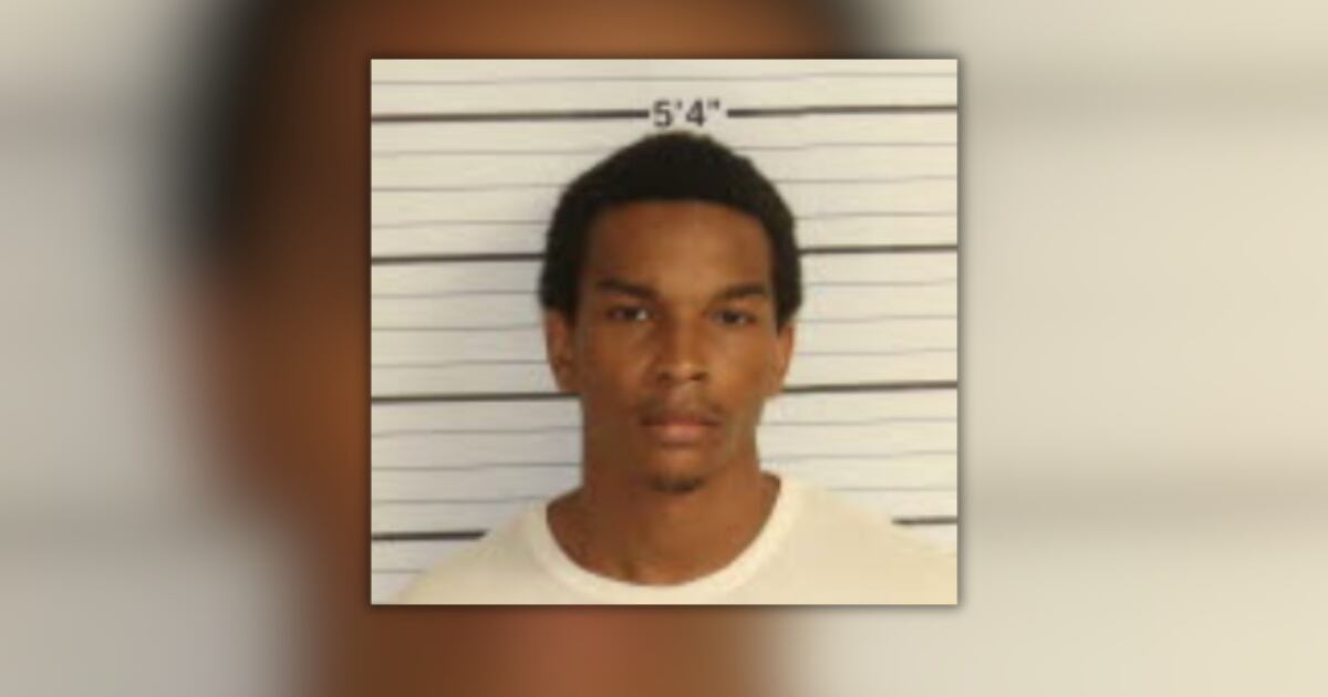 Murder suspect in custody after man found dead in Cordova home