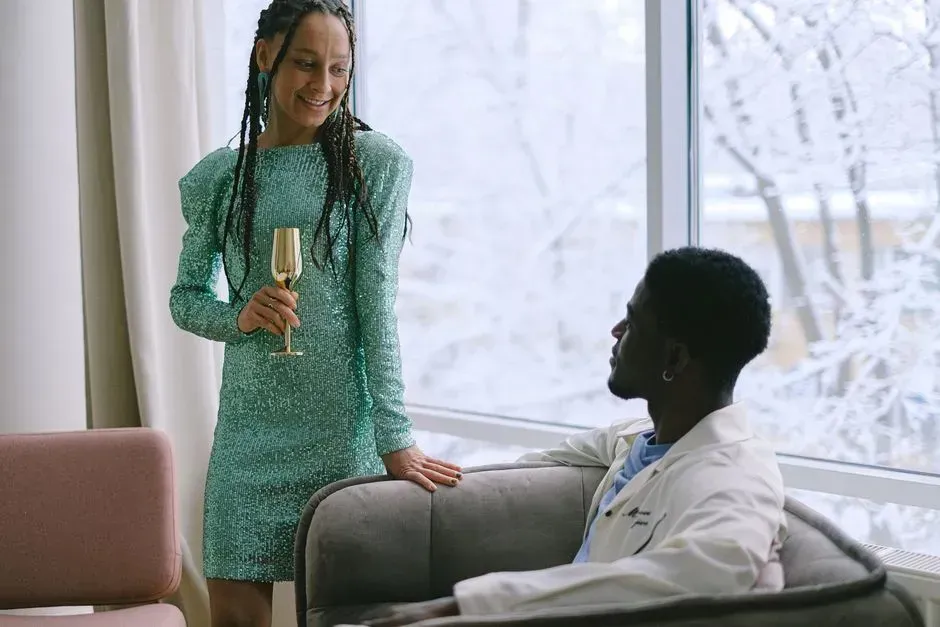 11 compliments women secretly wish men said more often