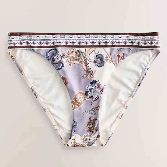 Kelly Brook's paisley print bikini is a supportive and stylish summer ...
