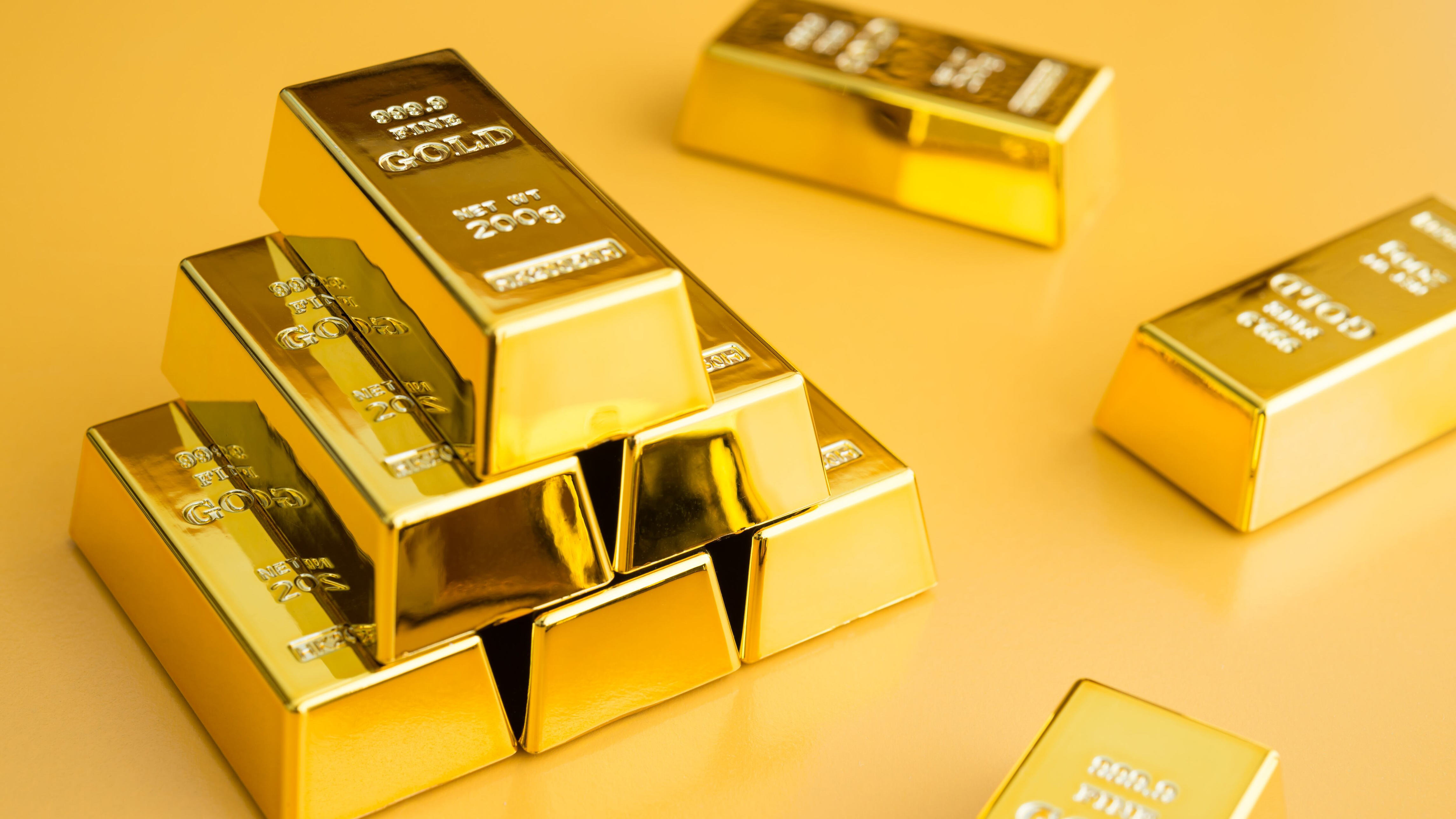 Ex-CIA official accused of stealing $40M in gold bars from federal ...