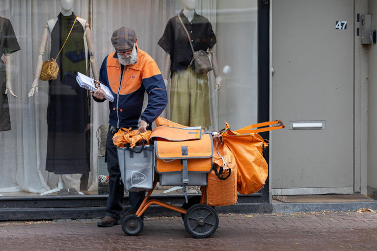 Postbezorging binnen een dag gaat 3,95 euro kosten
