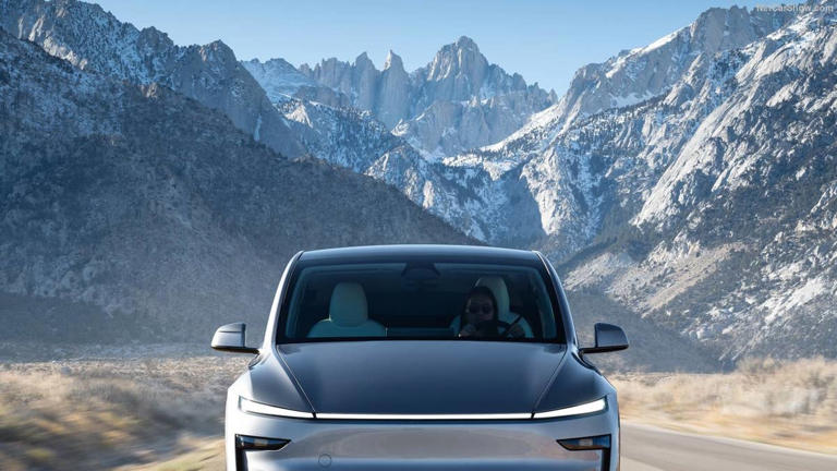 Tesla finds clever way to cool your car during summertime