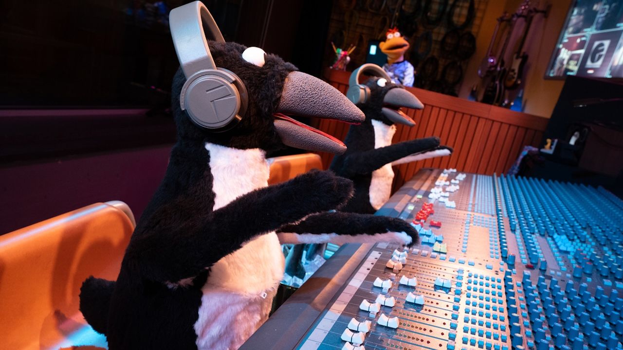 Rock ’n’ Roller Coaster has a lot of celebrity cameos, but look out for ...