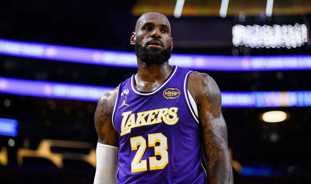Encyclopedia Britannica names LeBron over Jordan in top 10 NBA rankings