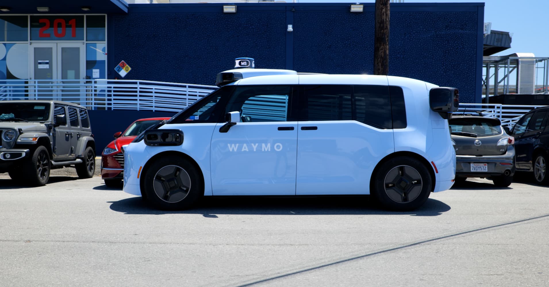 What it's like to ride in Waymo's new robotaxi — the Ojai
