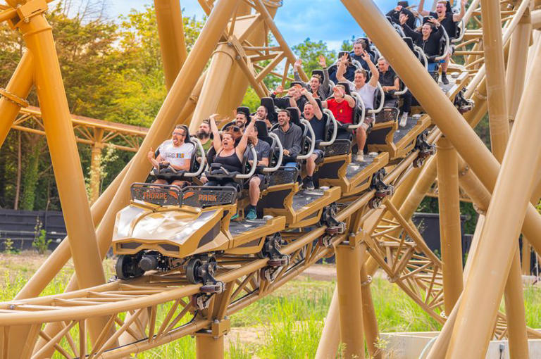 Thorpe Park visitors 'stranded on rollercoaster during record-breaking ...