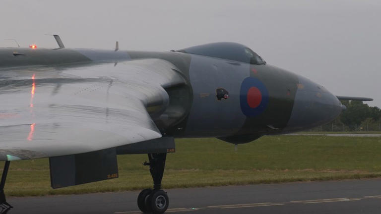 Avro Vulcan bomber howls once more!