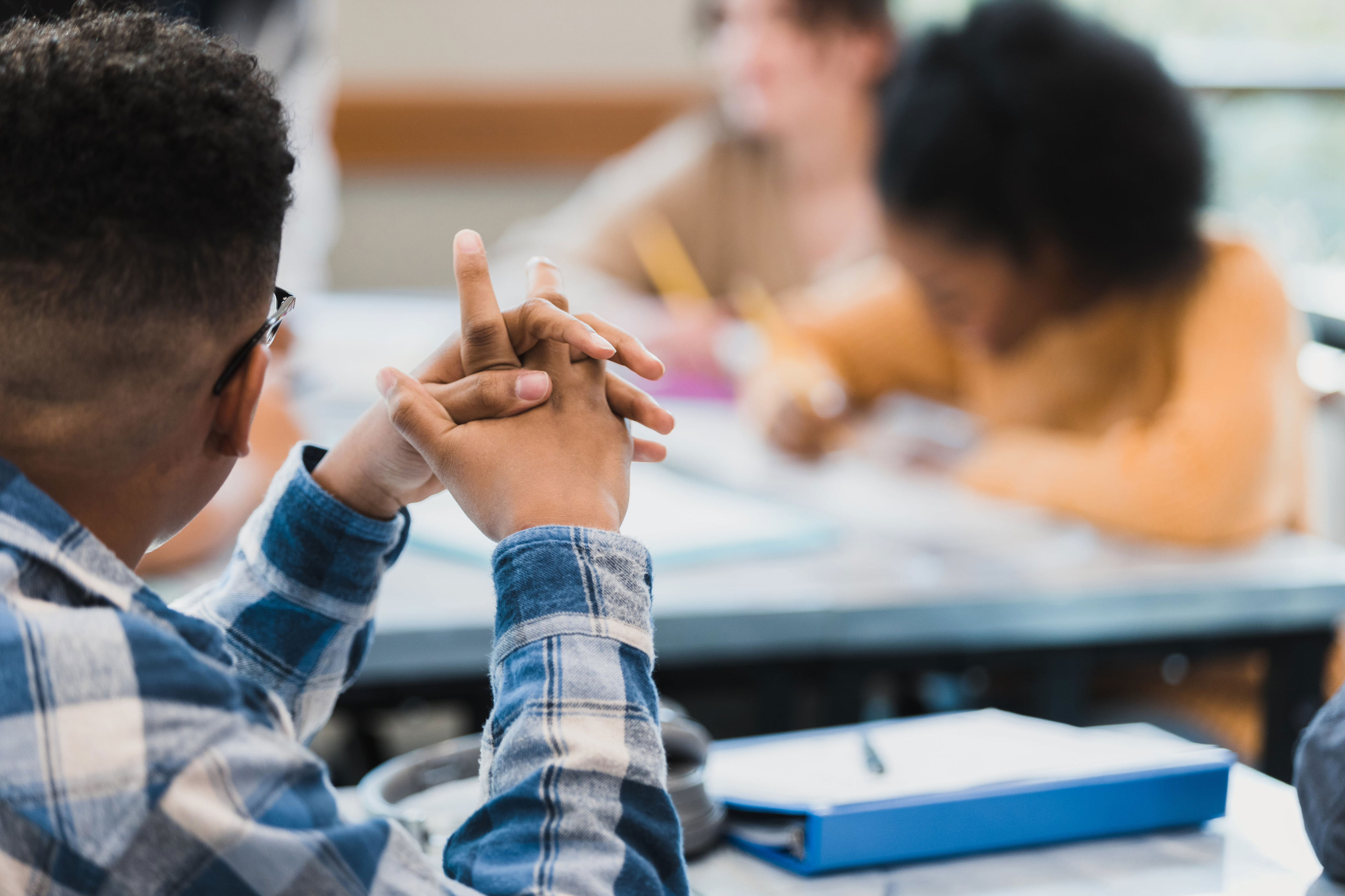 AI Era Schools Focus on Critical Thinking and Knowledge