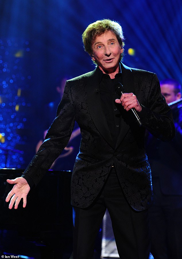 Barry Manilow, 82, claims he's never gotten Botox as he reveals the ...