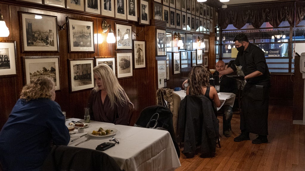 California Assembly approves bill cracking down on restaurant ...