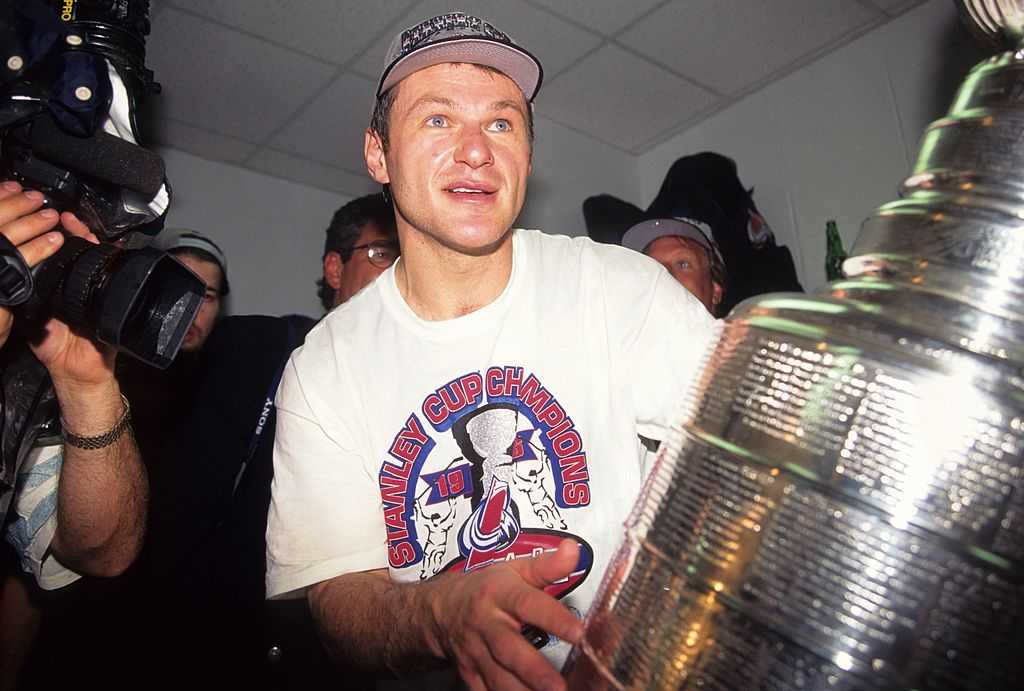 Four-time Stanley Cup champion Claude Lemieux found dead in Lake Park