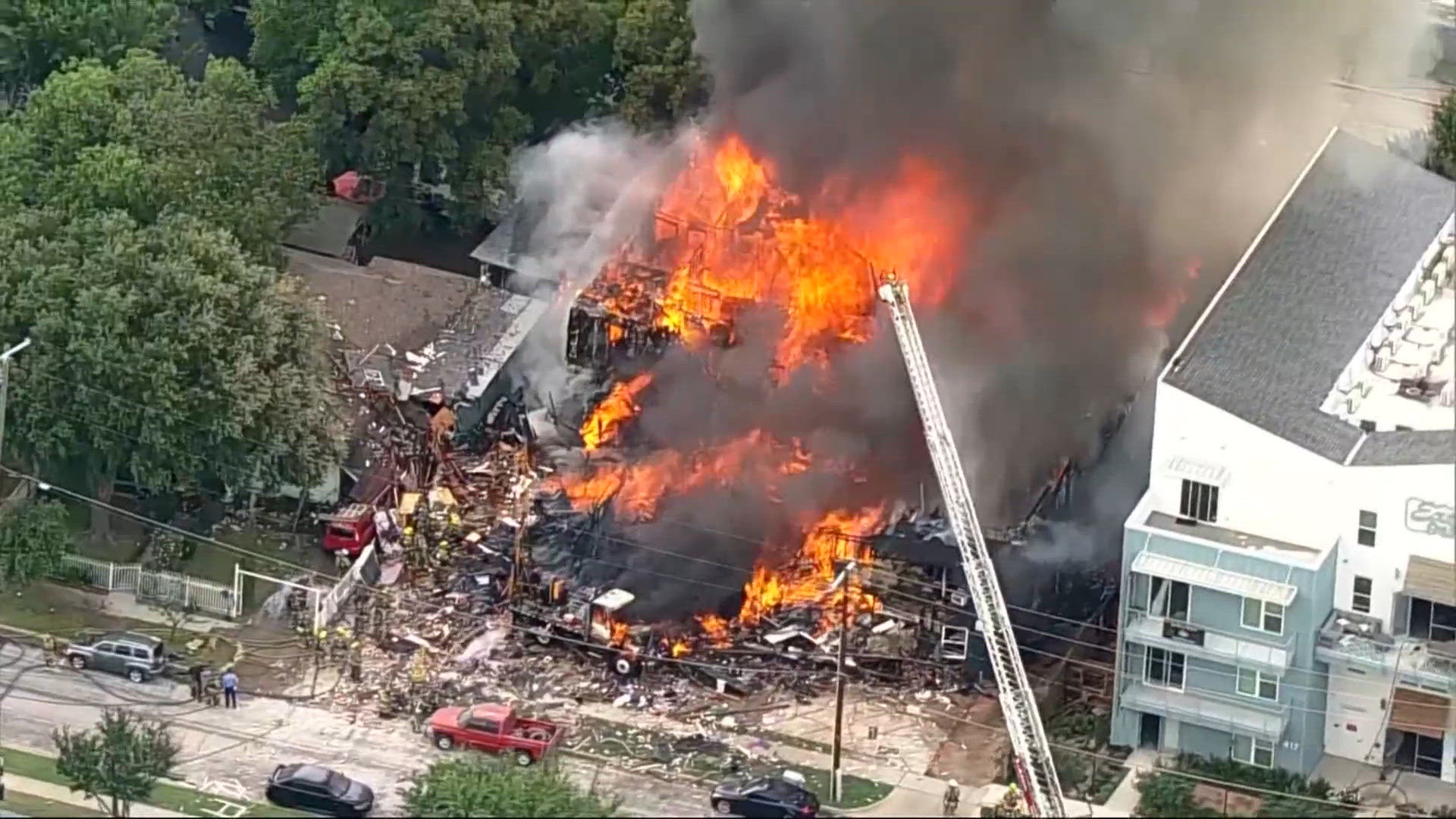 Dallas apartment explosion: At least 3 killed, including a child ...