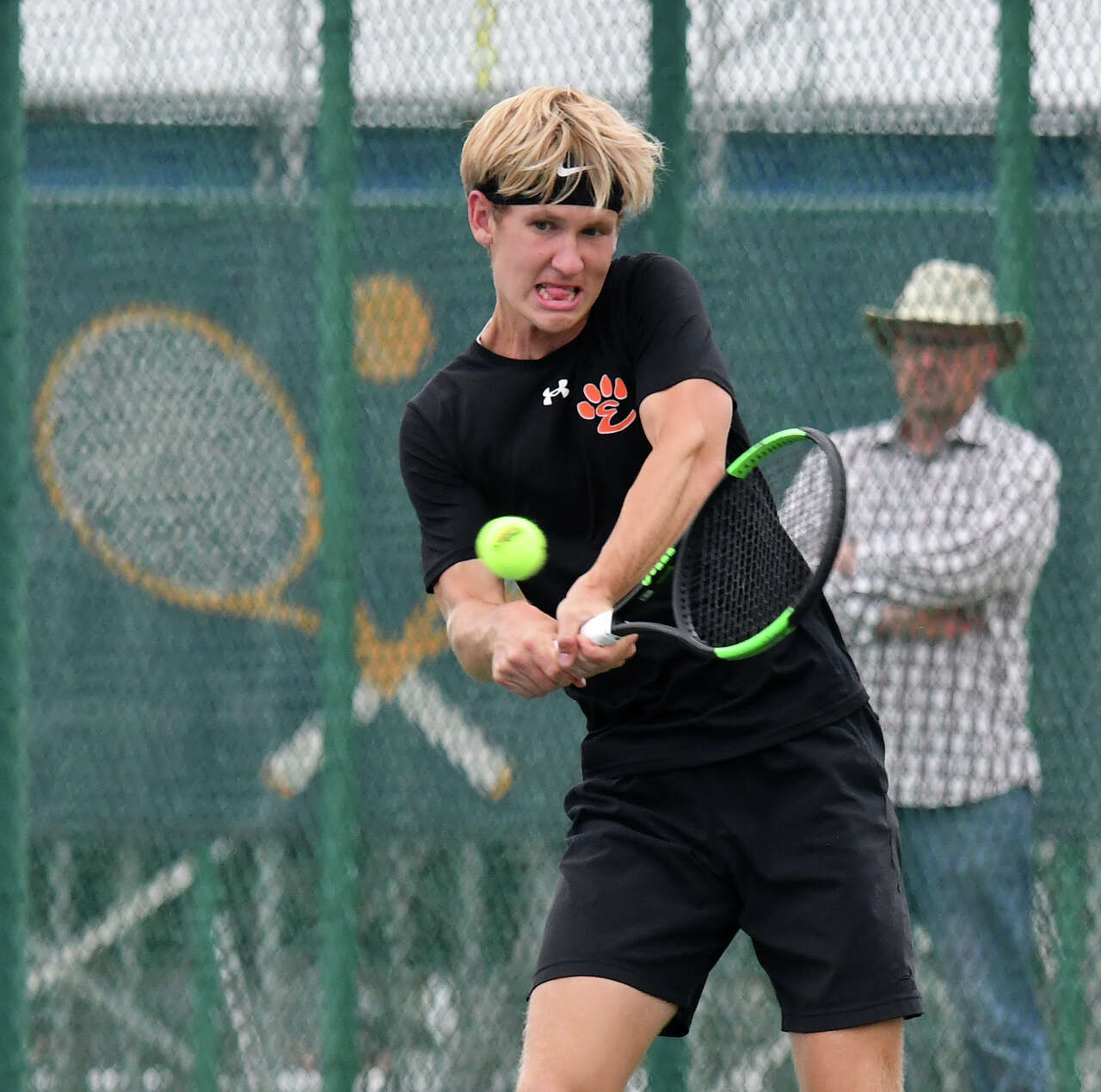 Edwardsville doubles team stays alive at IHSA state tennis tournament