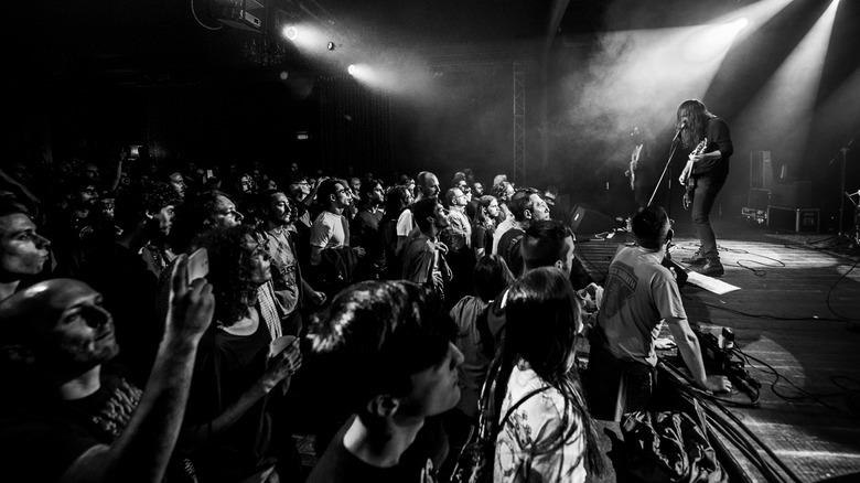 5 modern bands that sound ripped from the classic rock era
